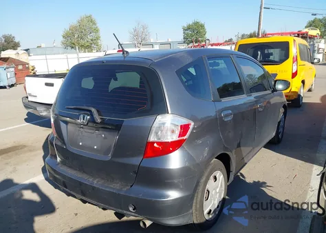 2012 Honda Fit z USA, uszkodzony, nr VIN JHMGE8H37CC037898
